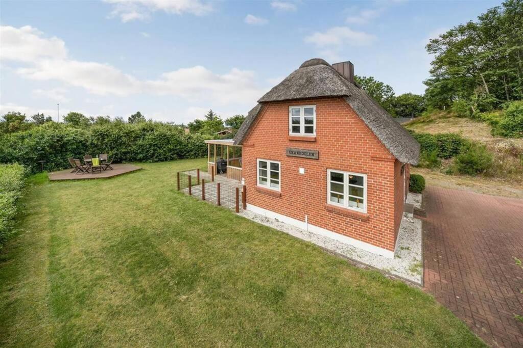 Thatched Holiday Home In Struer, Jutland With A View 외부 사진