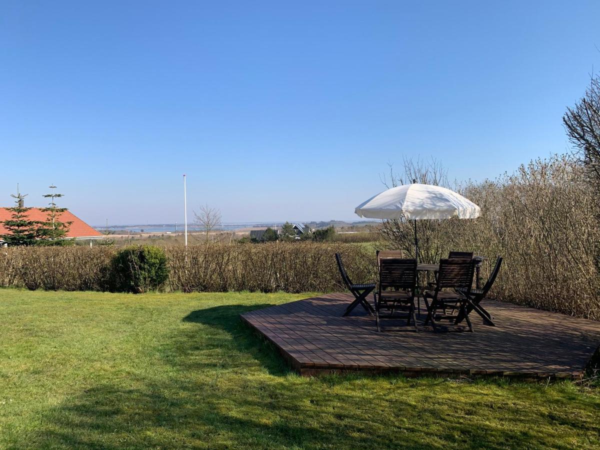 Thatched Holiday Home In Struer, Jutland With A View 외부 사진